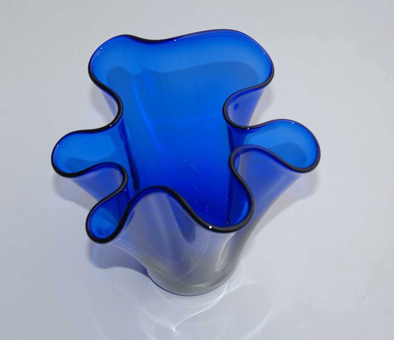 Stary wazon wazonik szklany niebieskie szkło antyk