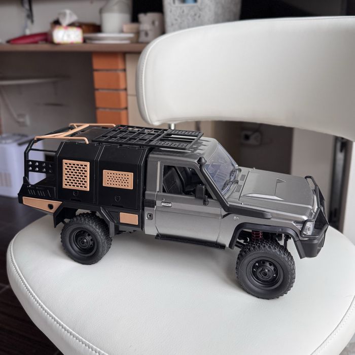 Land Cruiser 79 MN 82