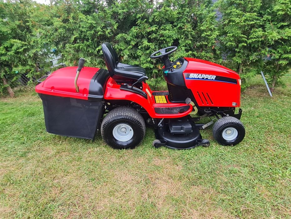 Piękny profesjonalny traktorek kosiarka SNAPPER 19 KM pompa oleju Duży