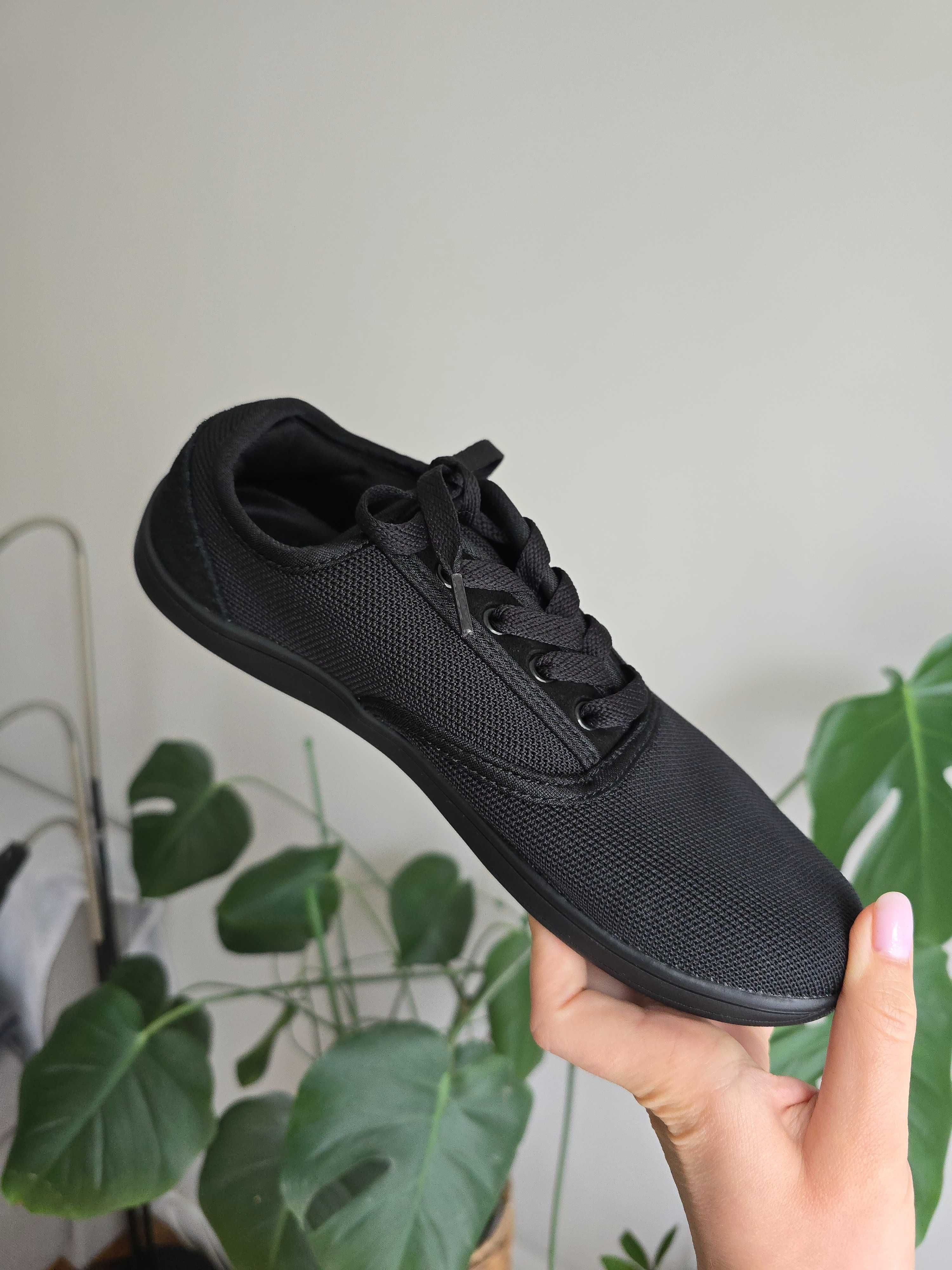 Czarne buty barefoot Hobibear, nowe, rozmiar 39