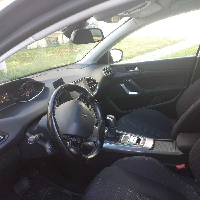 Peugeot 308 Peugeot 308 II SW 1.6 BlueHDi 120 Allure - 16