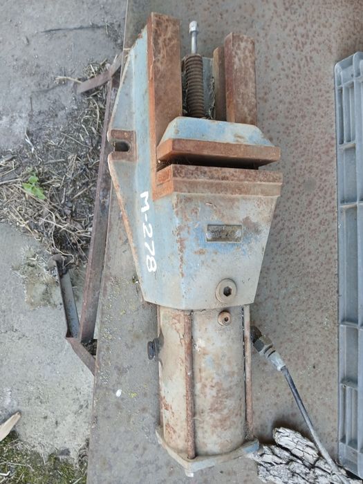 Imadło  hydrauliczne ślusarskie