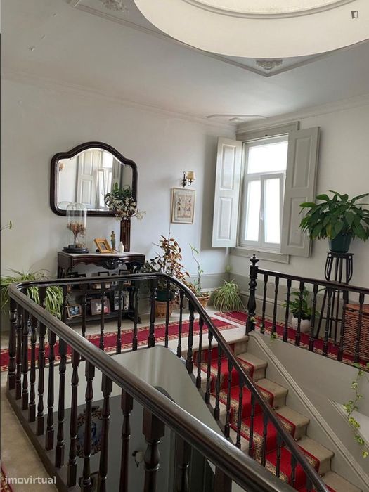 Quarto - localizado em Paranhos Porto