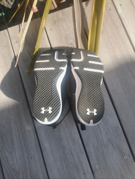Ténis Under Armour