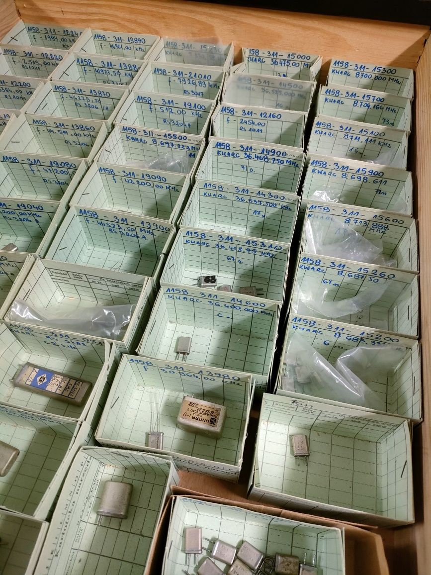Kwarce oscylator kwarcowy rezonator 1158