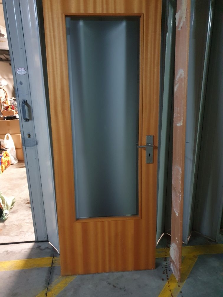 Porta interior madeira vidro fosco,aro,guarnição e fechadura