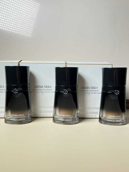 Тональна есенція Giorgio Armani Beauty Crema Nera Dual Essence