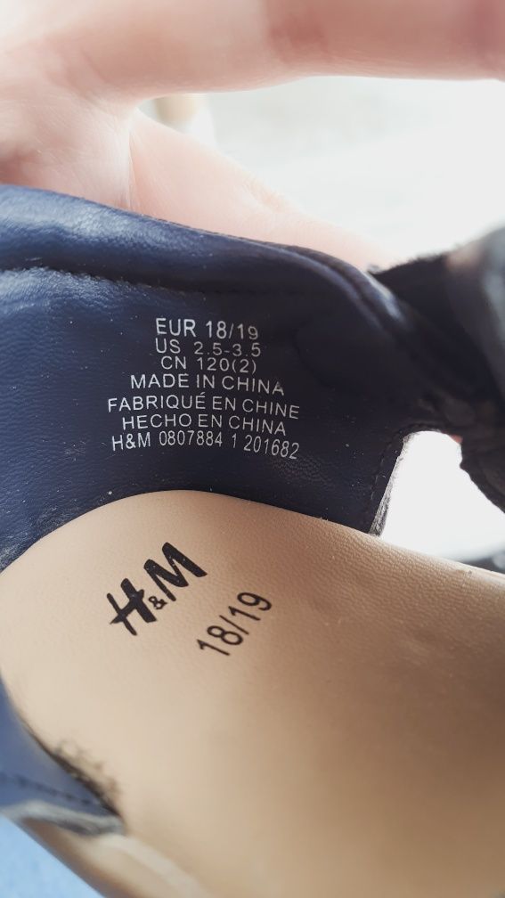 Босоніжки , сандалі H&M