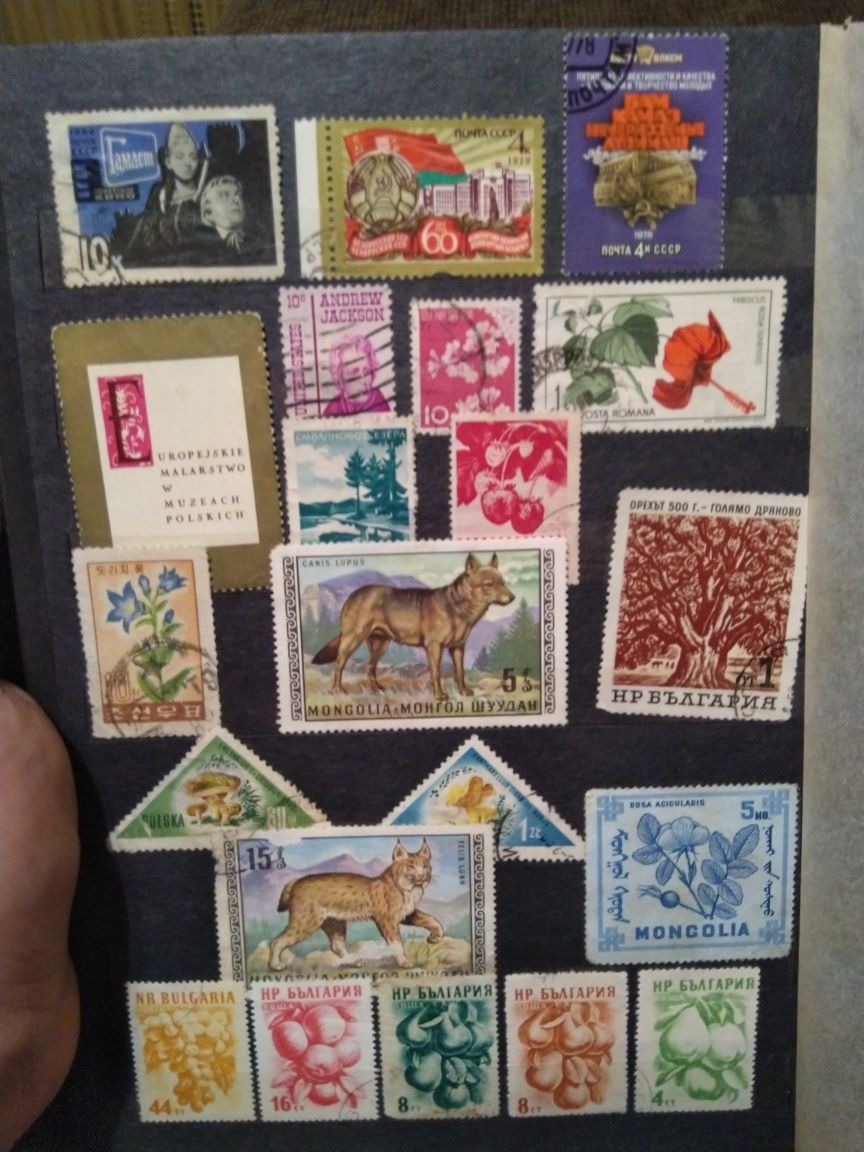 Поштові марки, серії марок