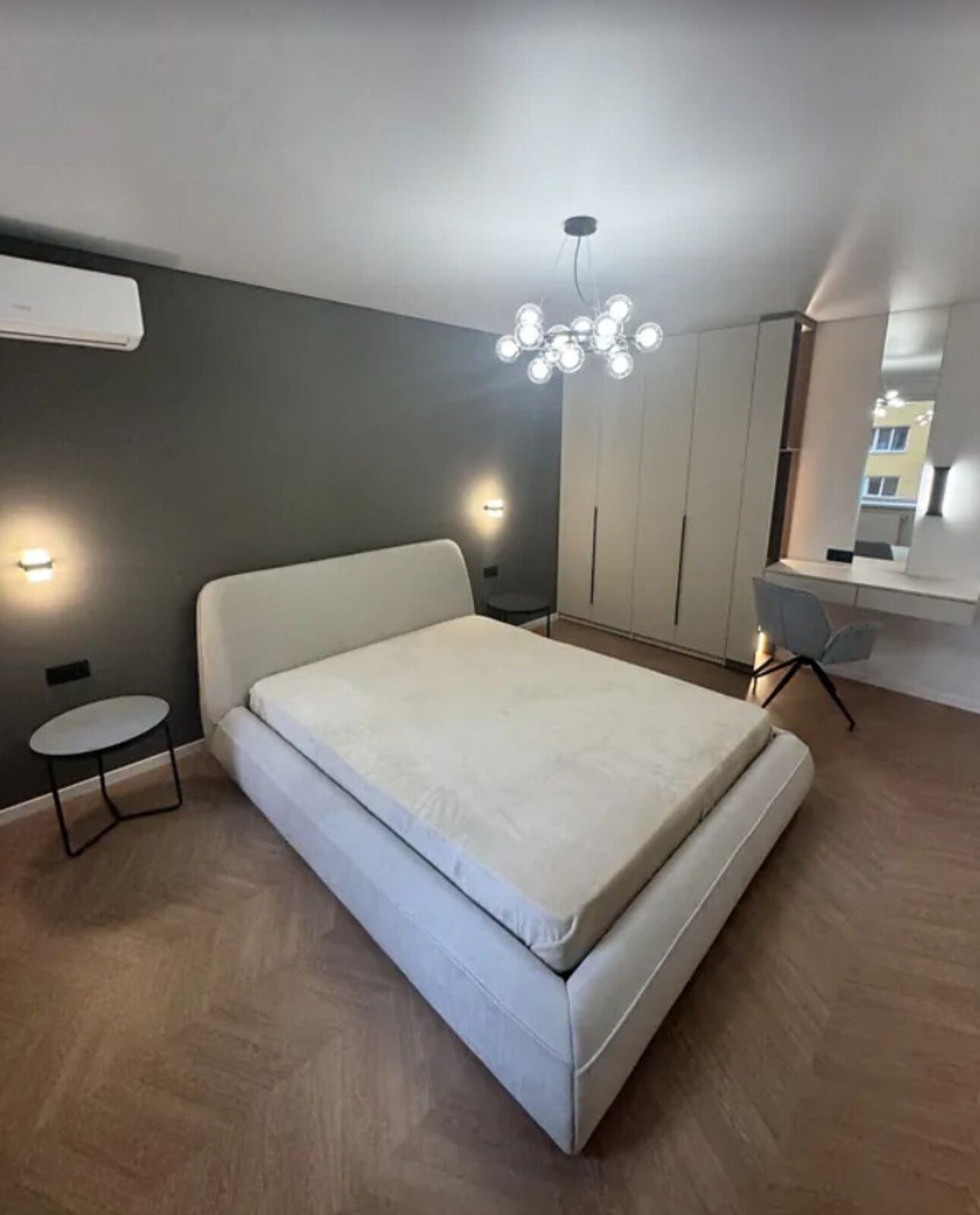 Продаж 1к квартири 45 кв. м по вул. Рєпіна