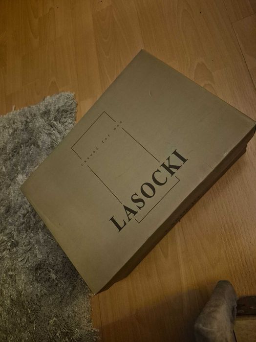 Buty, botki skórzane Lasocki 41/42, stan bardzo dobry.