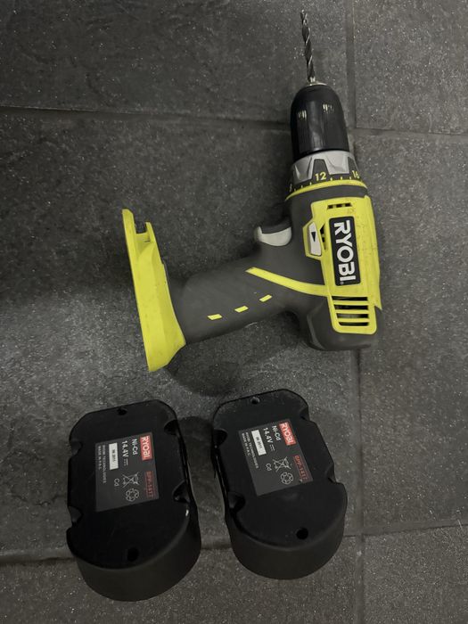 Maquina de furar Ryobi LCD1402