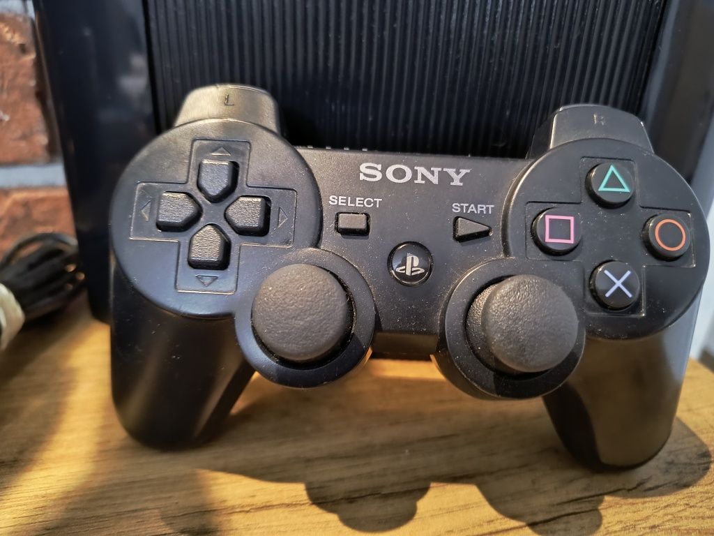 Przerobiona Playstation 3 Super Slim HFW 4 91 HEN zestaw