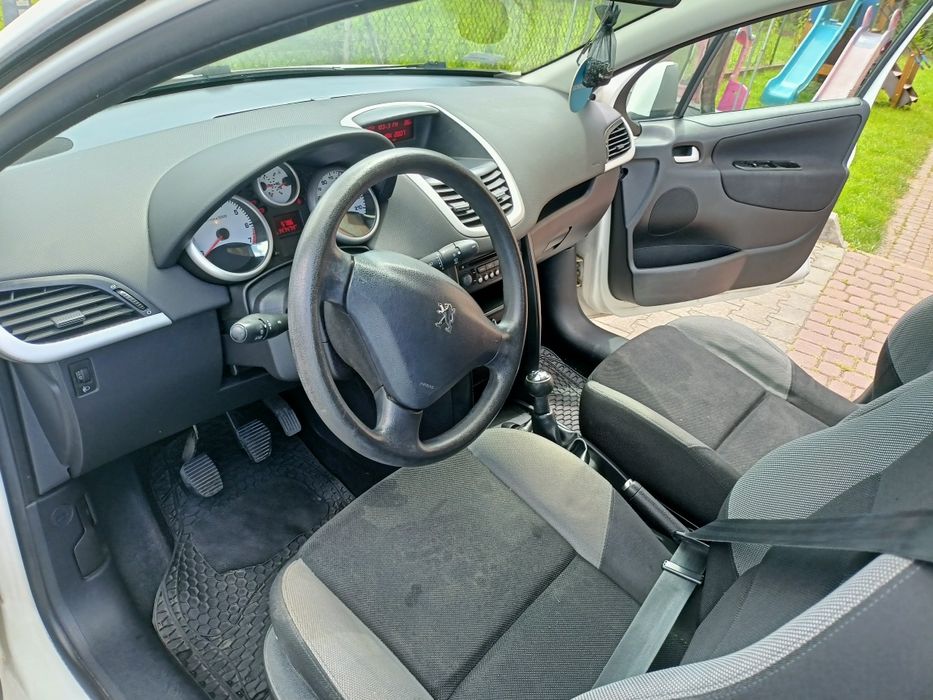 Sprzedam peugeot 207