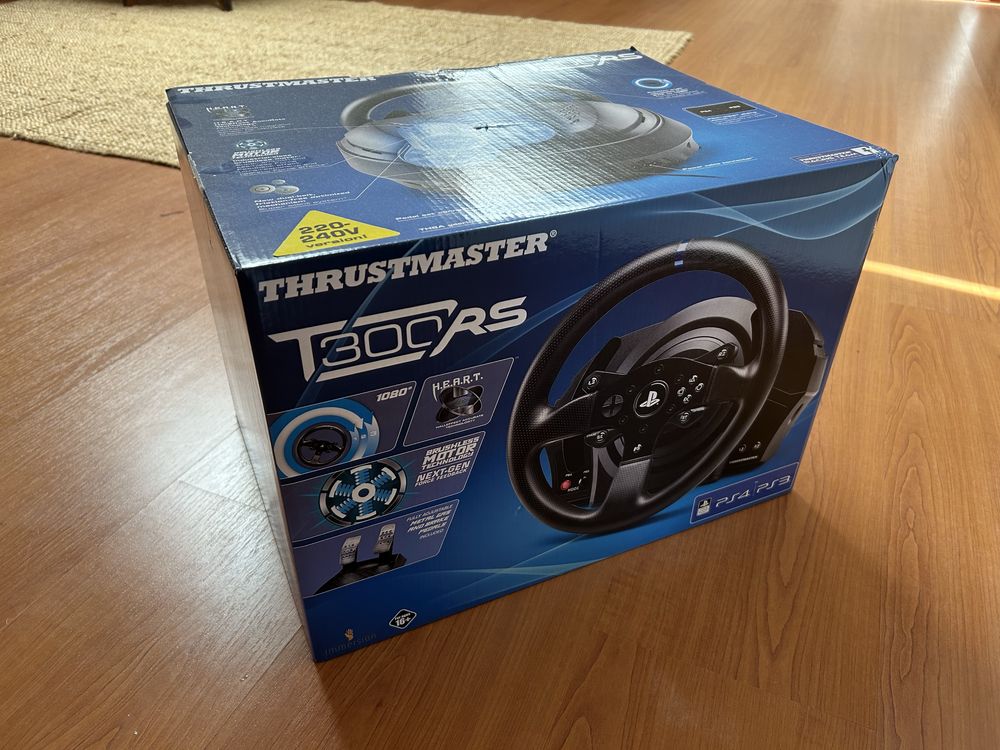 Simulador Thrustmaster T300RS