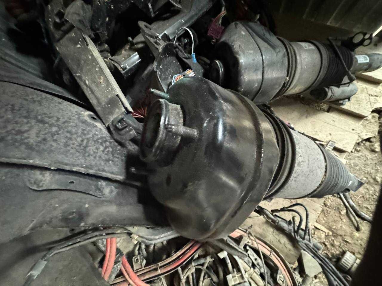 Стійки до BMW G11, G12 (ціна за шт.)