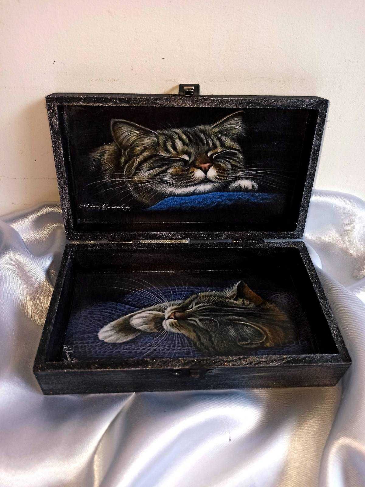 Скринька, купюрниця, шкатулка ′Кошенята′- подарок маме,жене,бабушке