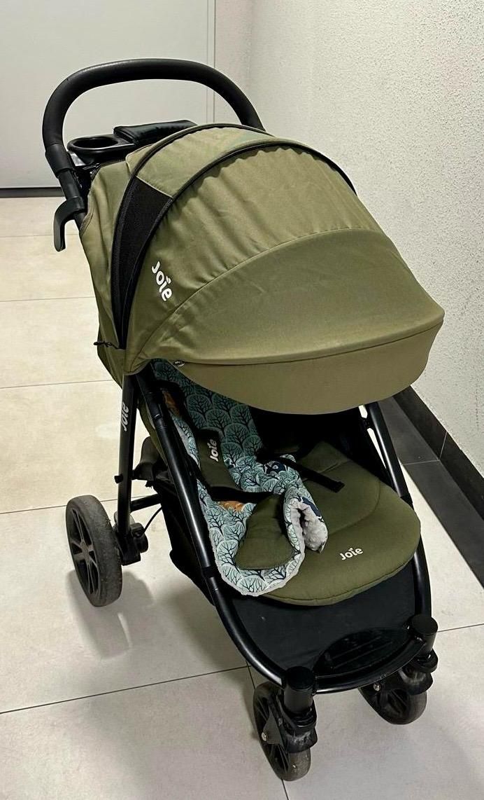 Wózek spacerowy Joie