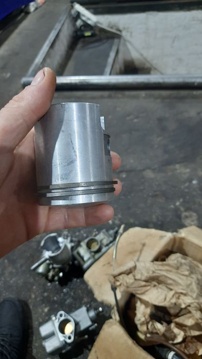 Поршня ЮПИТЕР,карбюраторы