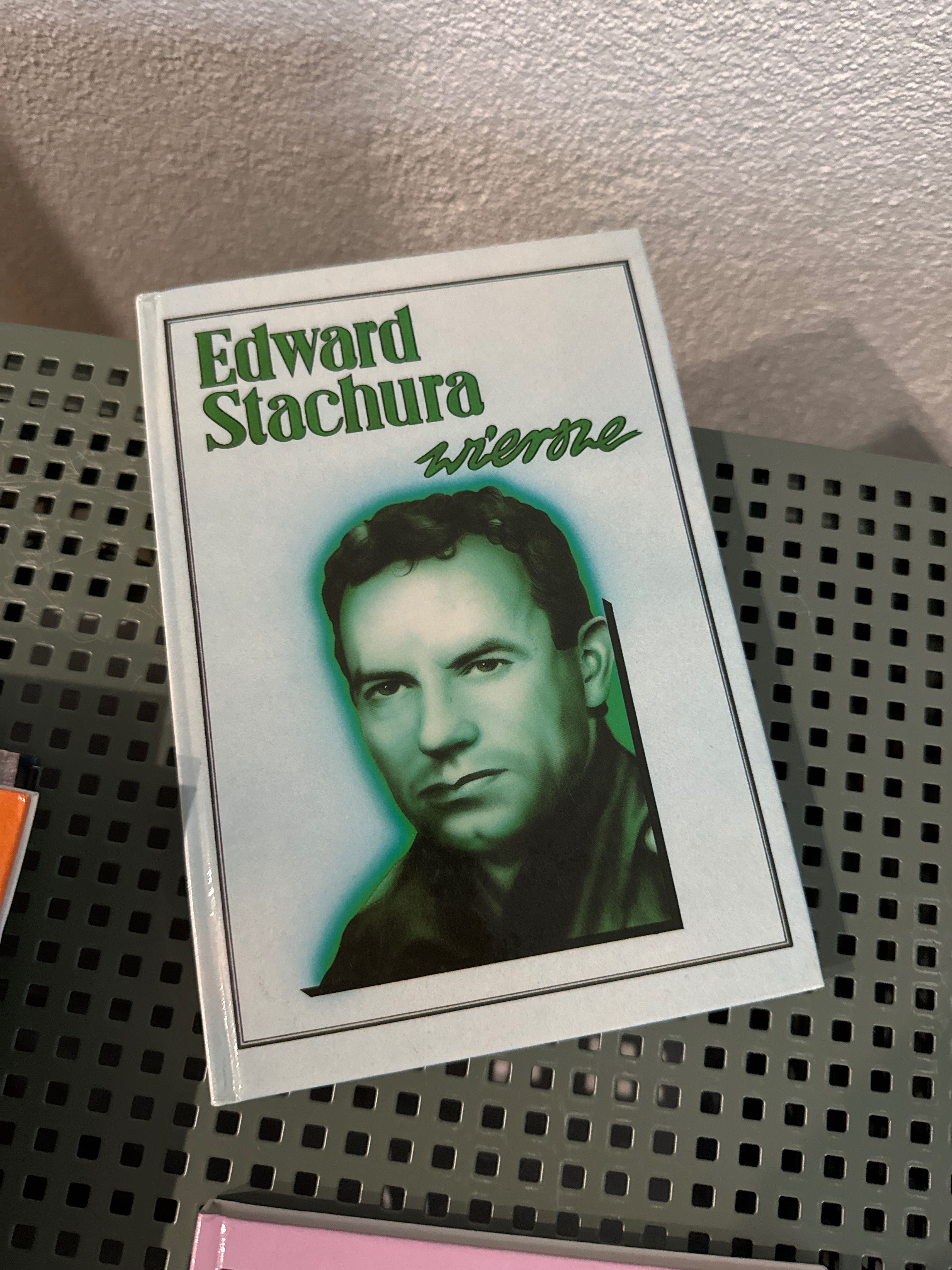 Poezja Josif Brodski, Julian Tuwim i inni /stan idealny