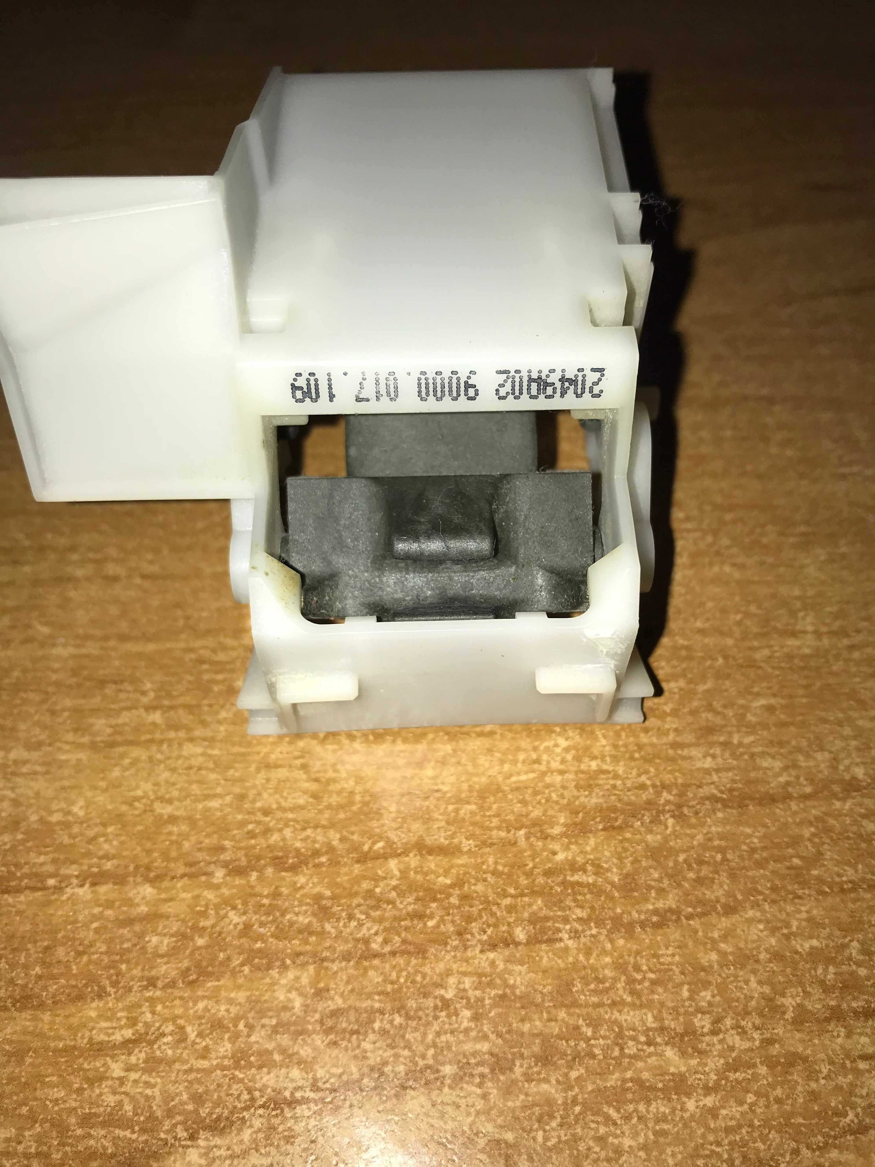 Оригінальний замок для посудомийної машини Bosch 2049A02 9000 017 109