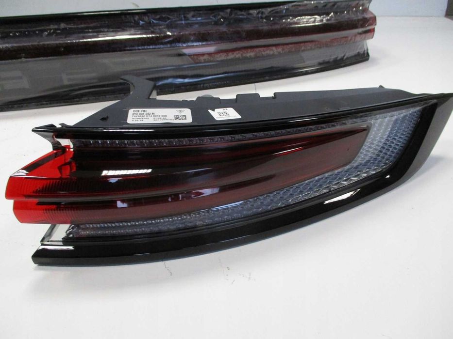 Фонарь задний левый правий PORSCHE CAYENNE III 9Y0 9Y0945092M