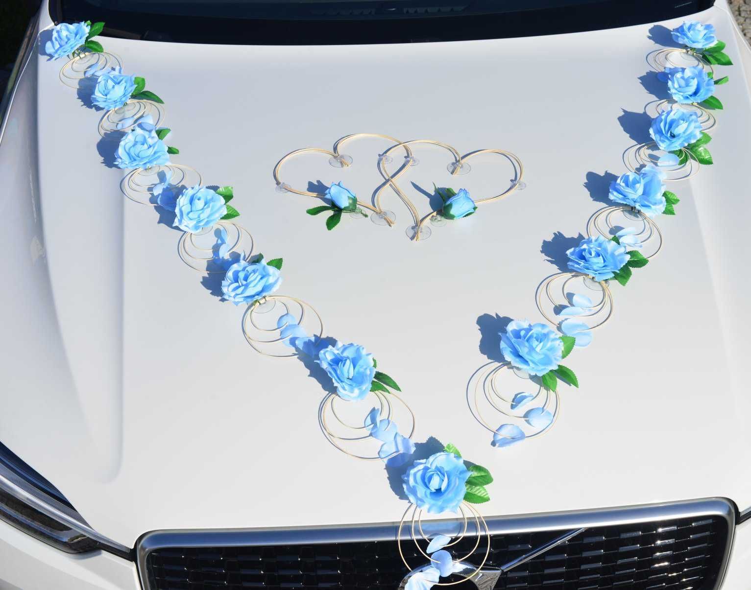 Błękitna dekoracja na samochód ozdoba na auto do ślubu 314