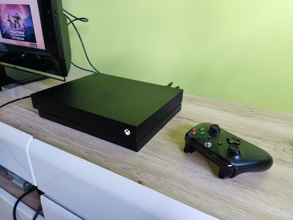 Xbox One X 1TB 4K HDR Stan BDB EA FC 26 Fortnite Hitman 3 PES 2026 LEG