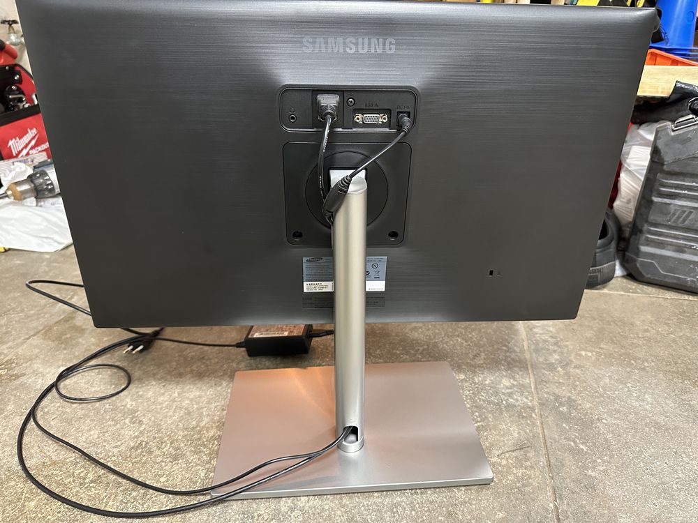 Monitor SAMSUNG S24C750P