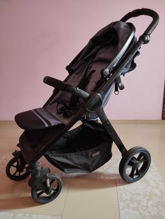 Дитячій візочок у відмінному стані