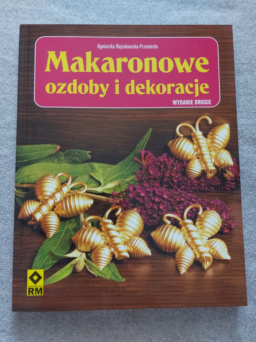 Makaronowe ozdoby i dekoracje