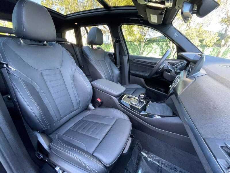 2022 BMW X3 sDrive30i