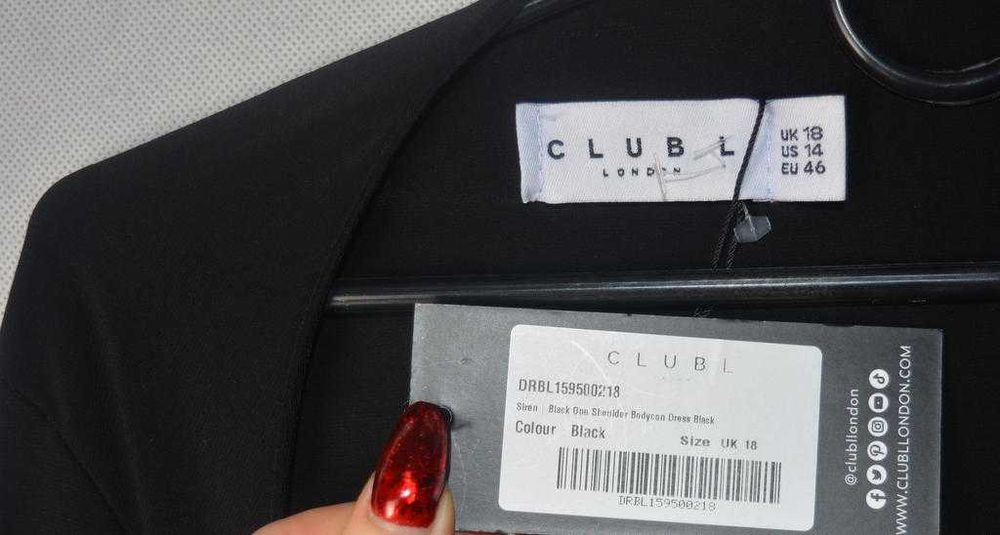 Elastyczna sukienka z odkrytym ramieniem Clubl 46