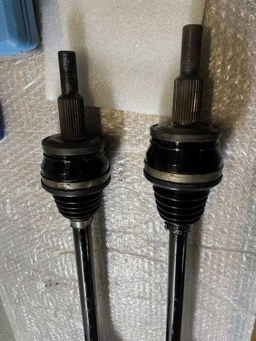 Półosie napędowe dodge challenger 5.7 2013