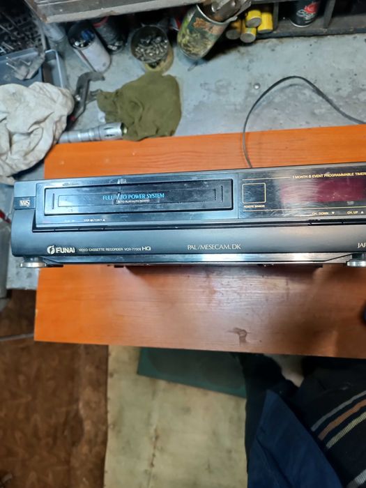 Продам відеомагнітофон FUNAI vCR 77001HQ