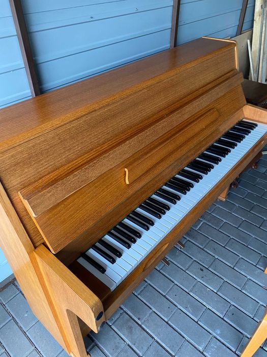 Pianino Barratt & Robinson