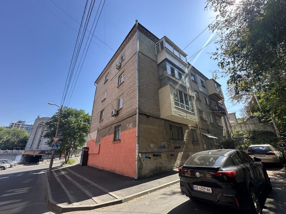 Продам 3к ул Вернадского Крутогоорный спуск
