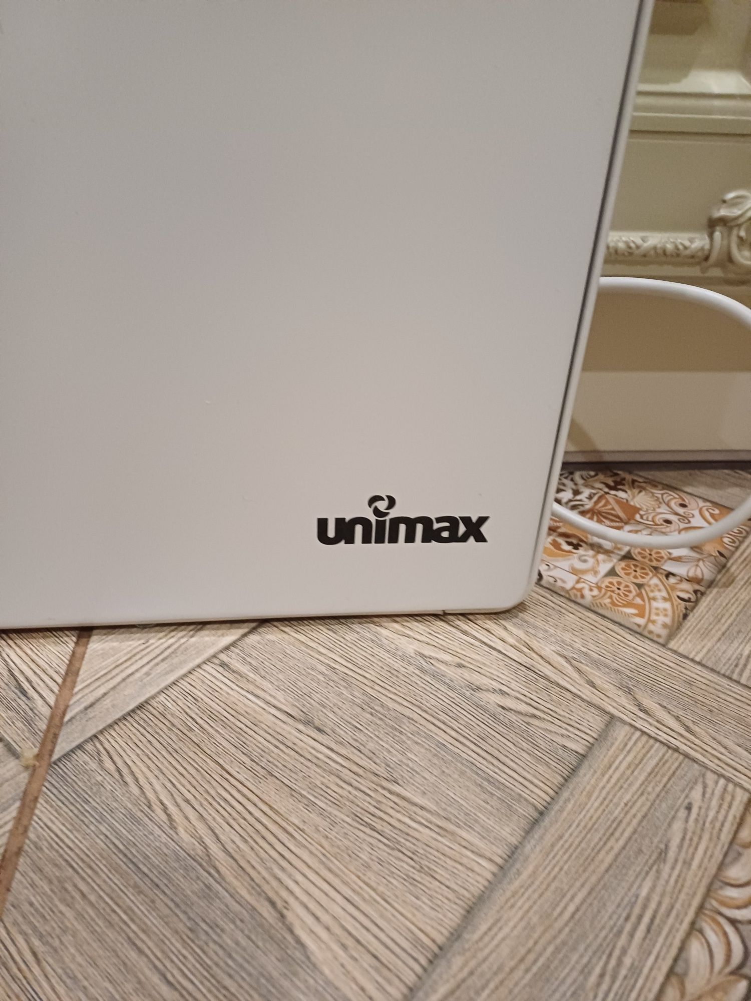 Калоріфер unimax 1500 Вт.