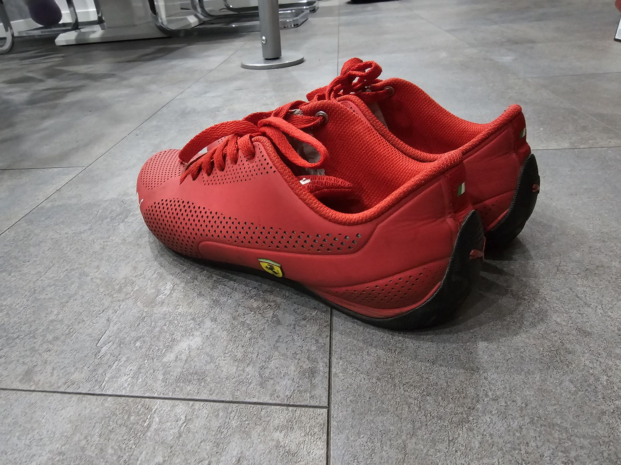 Buty Puma Ferrari