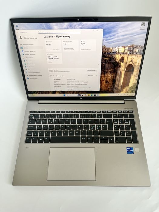 Hp zbook firefly 16 g10 i7-1355u rtxA500 32ram 1tbssd 16inch wuxga ips