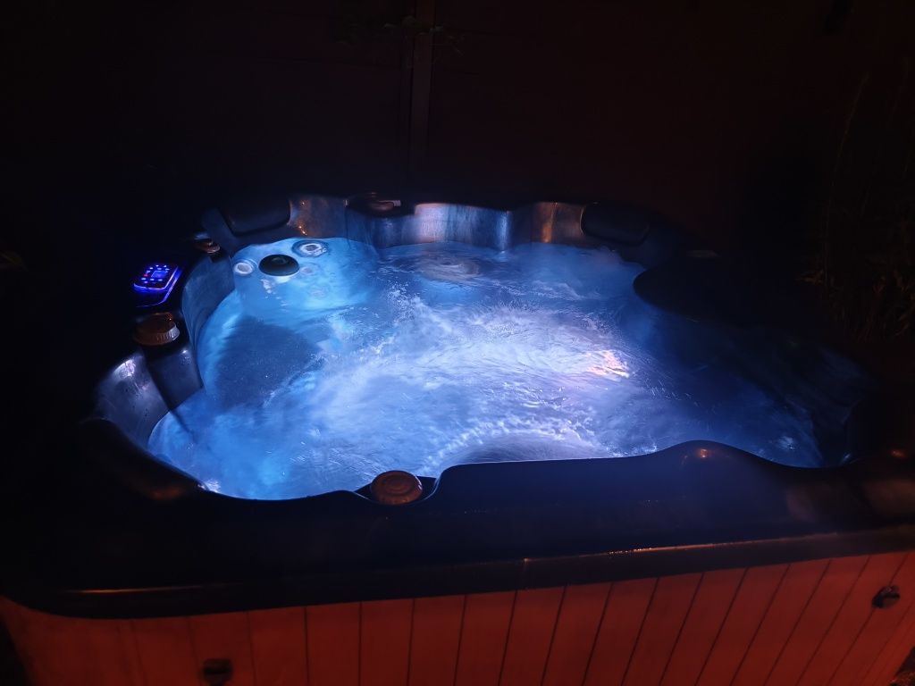 Jacuzzi ogrodowe Wanna SPA