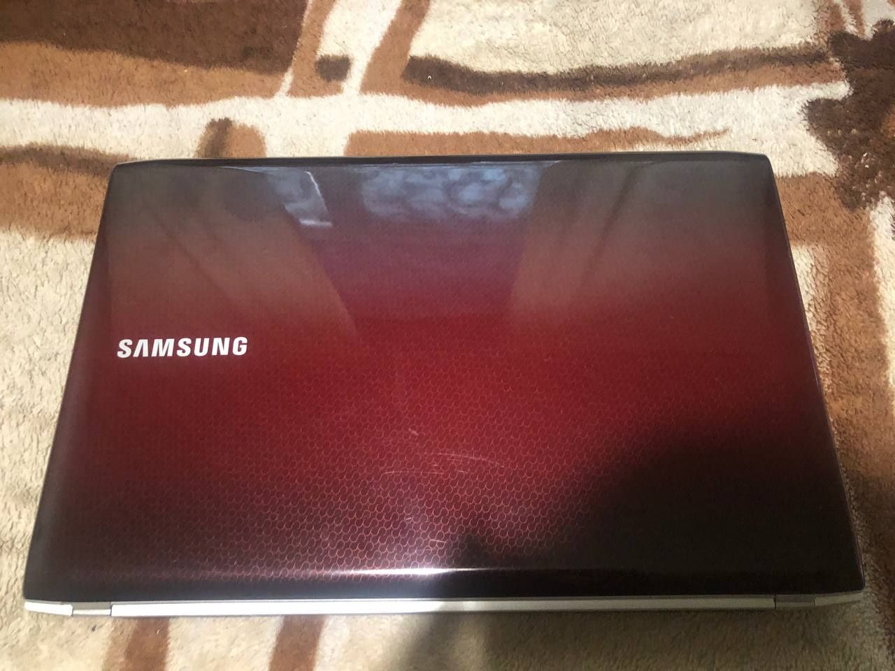 Продам ноутбук samsung