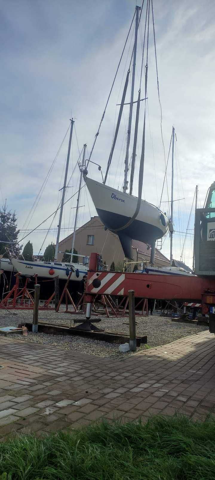 Jacht Żaglowy BECKER 27