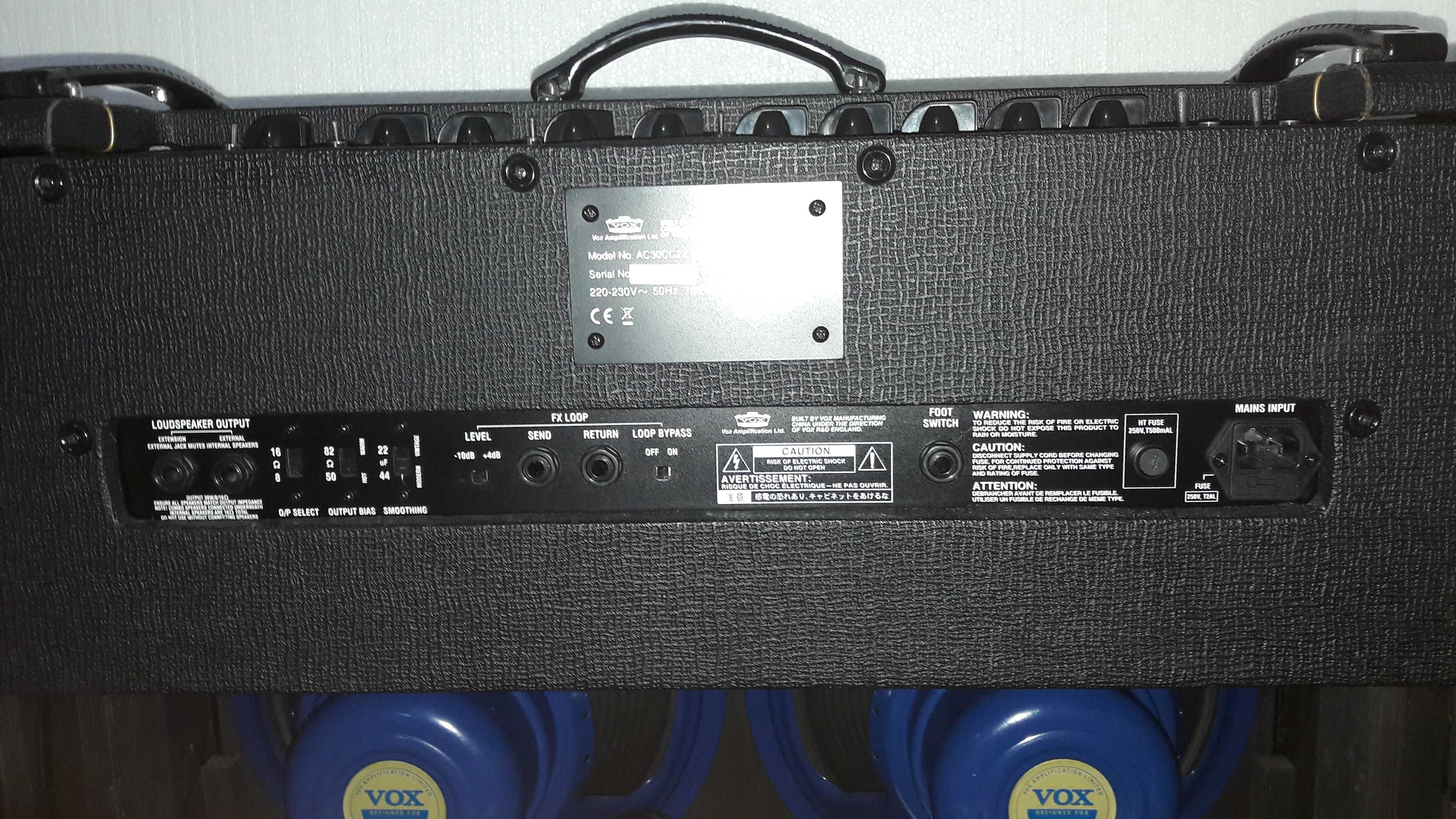 VOX AC30CC2X Imaculado, Altifalantes Blue Bulldog