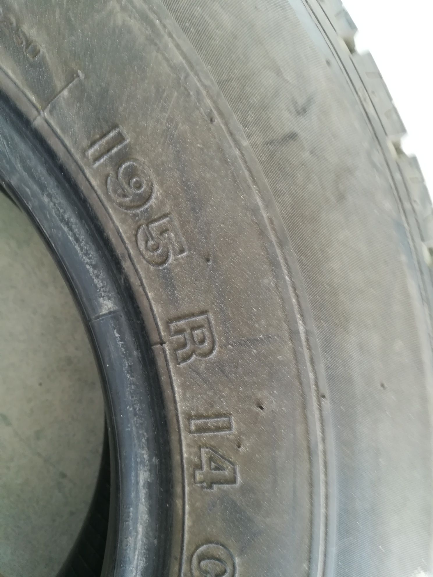 2 pneus 195 r14C Firestone