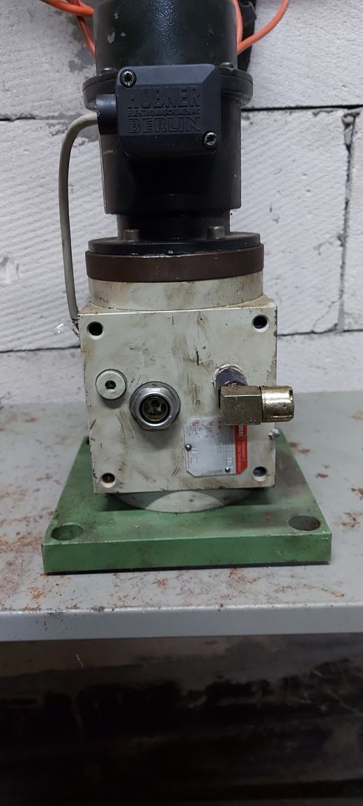 Tachogenerator hubner TDP 0,2 LT-4 przekładnia vogel