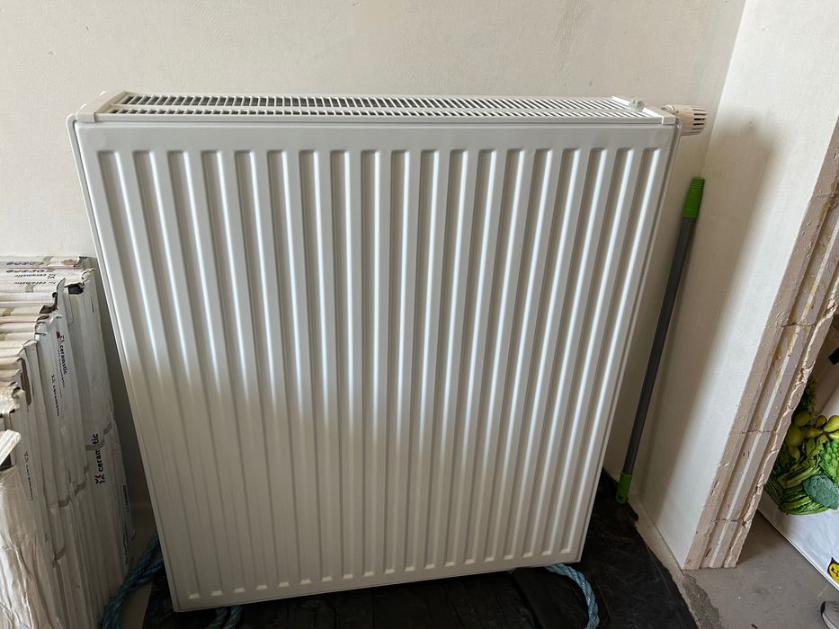 Grzejnik nowy, biały