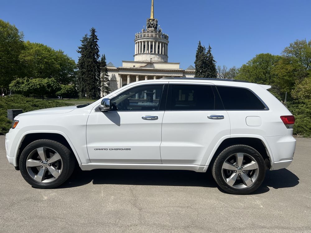 Jeep Grand Cherokee Overland 2013 року