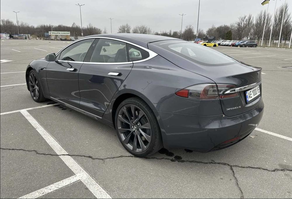 Tesla Model S 100D