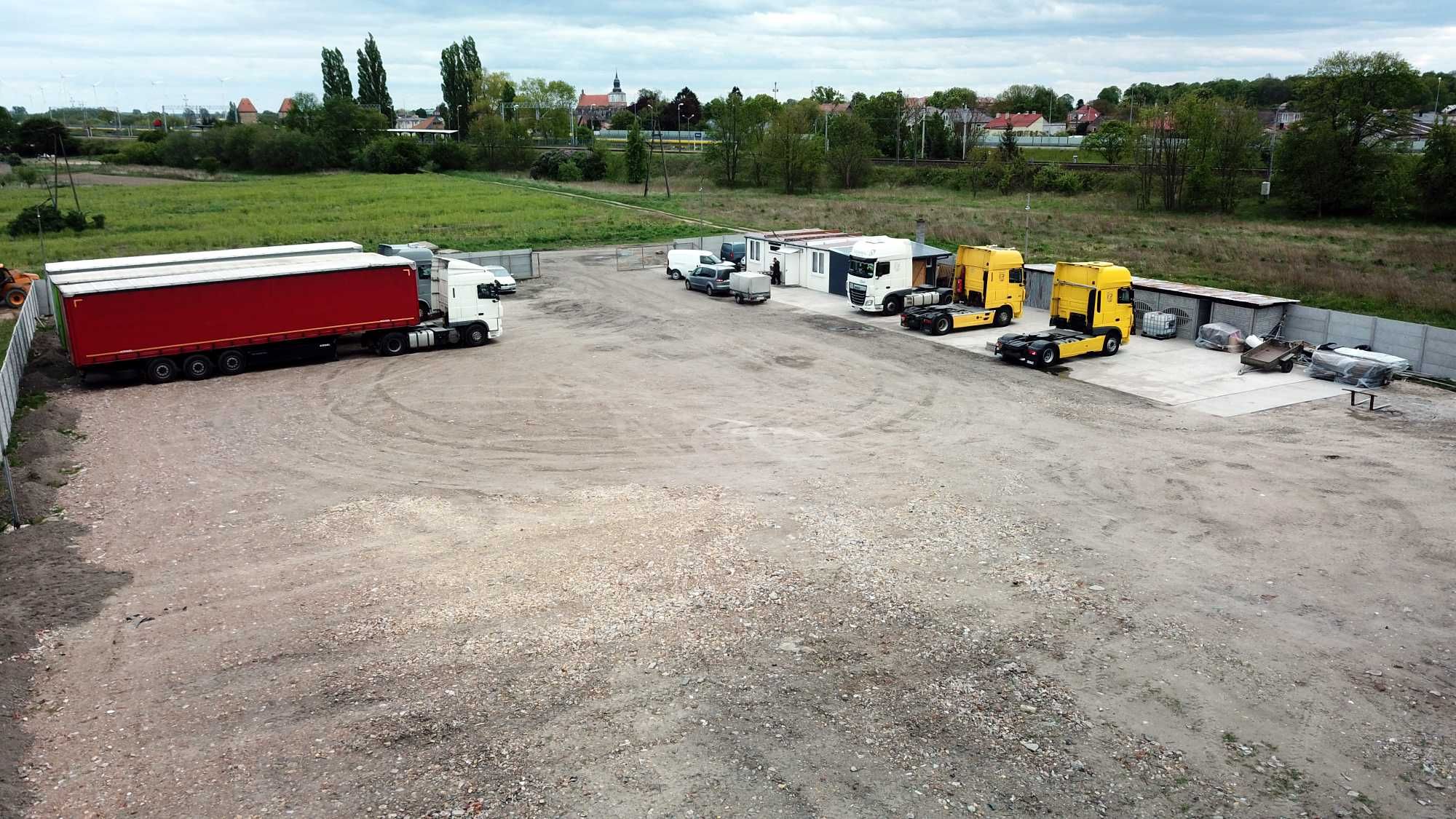 Wynajmę plac ogrodzony utwardzony Wolin 2x2000m2